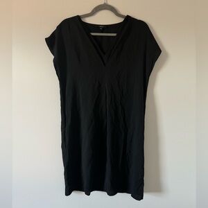 Very J black boxy style dress size large